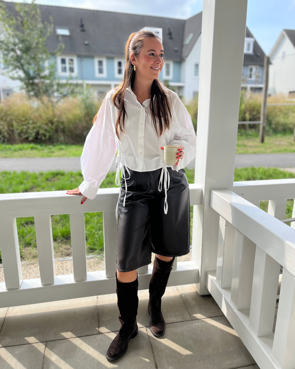 Nikki PU bermuda short - Donkerbruin