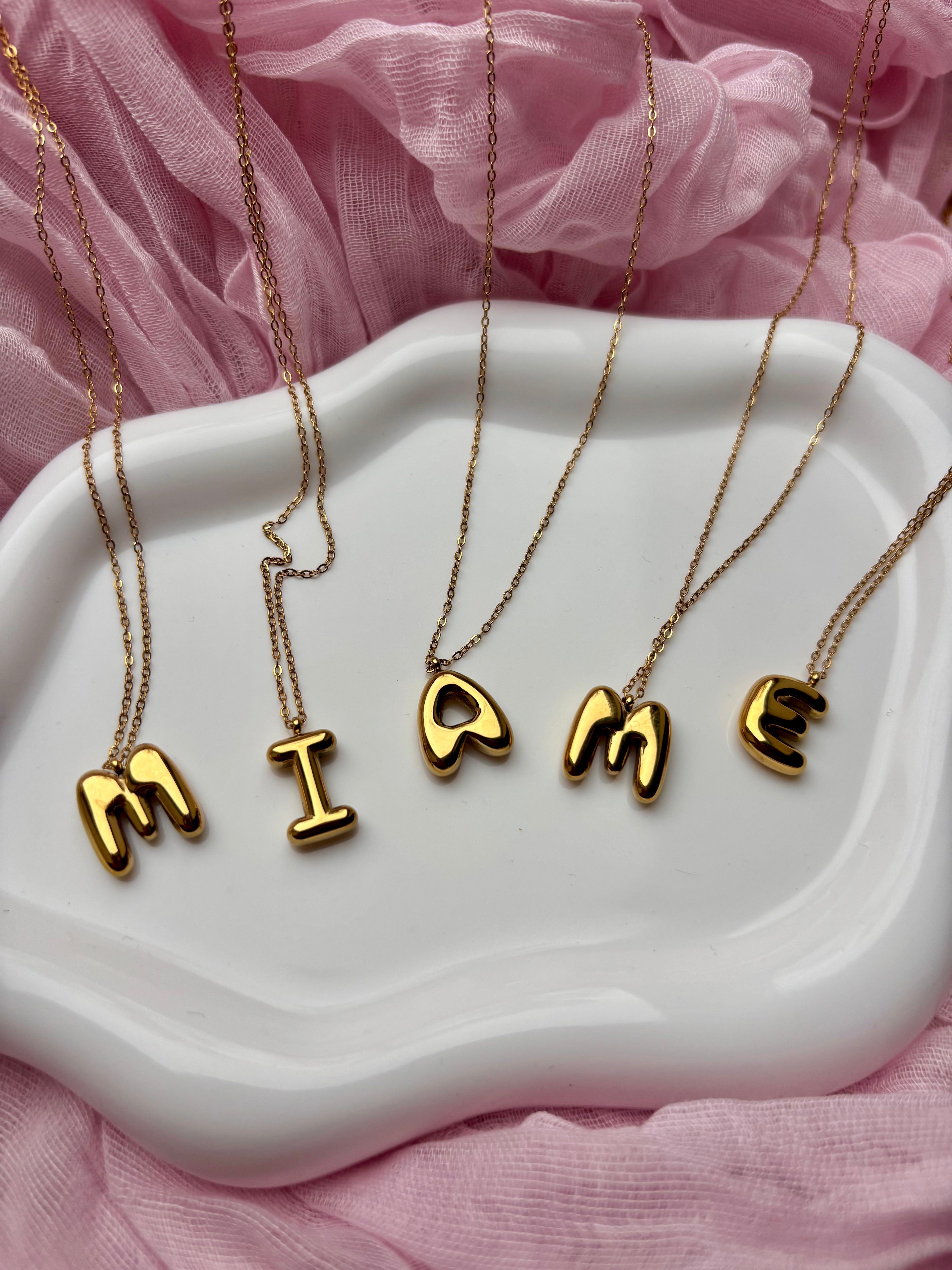 Bubble letter ketting